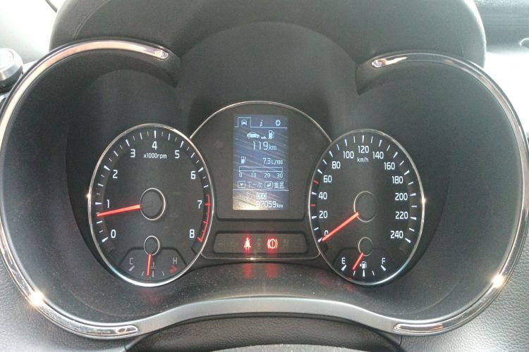 起亚K3 2015款 1.6L 手动GL局部细节14