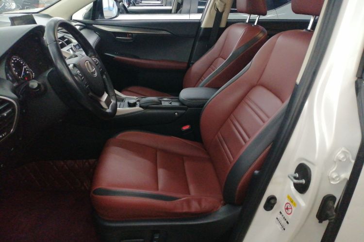 雷克萨斯NX 2016款 200 全驱 锋尚版局部细节19