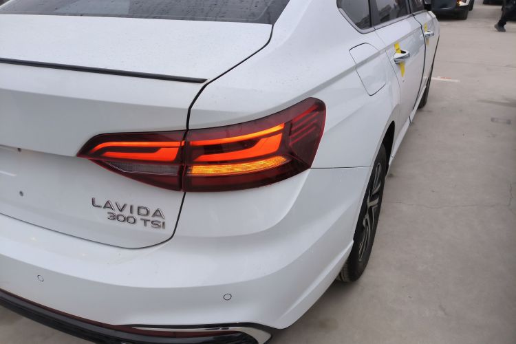 大众 朗逸 2024款 300TSI DSG星空满逸版车身外观9