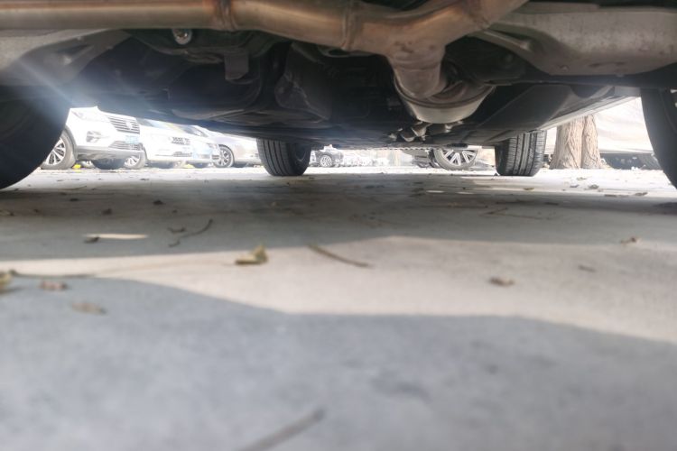 本田UR-V 2020款 370TURBO 两驱尊雅版局部细节9009