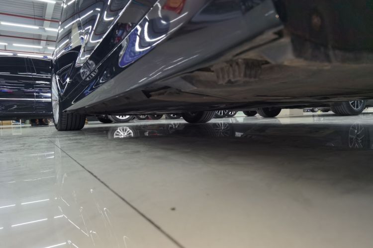 宝马5系新能源 2020款 里程升级版 530Le 豪华套装局部细节9002