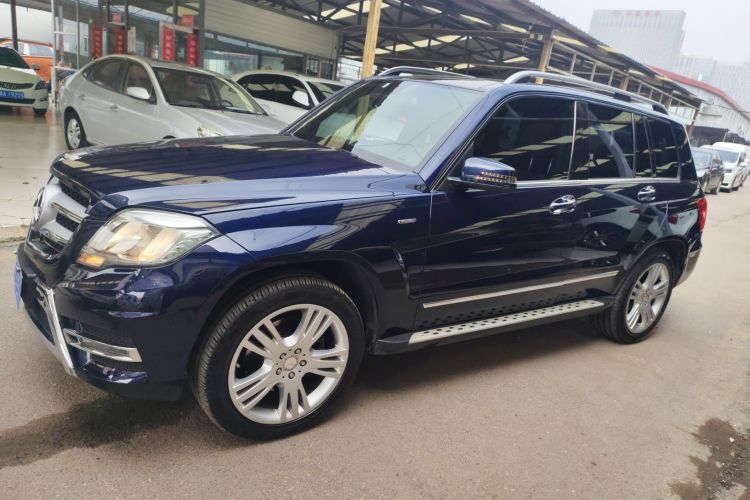 奔驰GLK级 2015款 GLK 260 4MATIC 动感型 极致版车身外观4