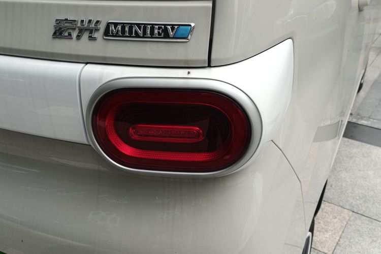 五菱汽车 宏光MINIEV 2024款 第三代 215km 青春版车身外观6006