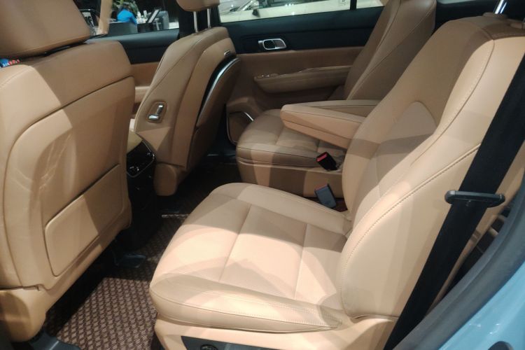 理想汽车 理想ONE 2021款 增程6座版中控内饰7004