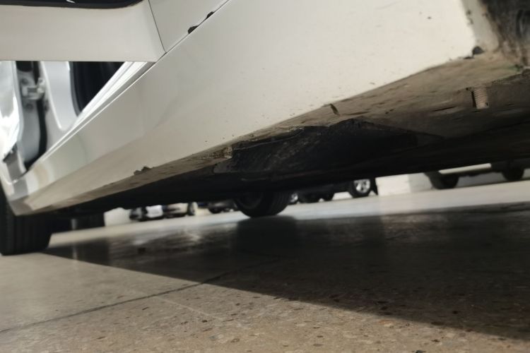 凯迪拉克ATS-L 2016款 28T 时尚型机舱底盘29