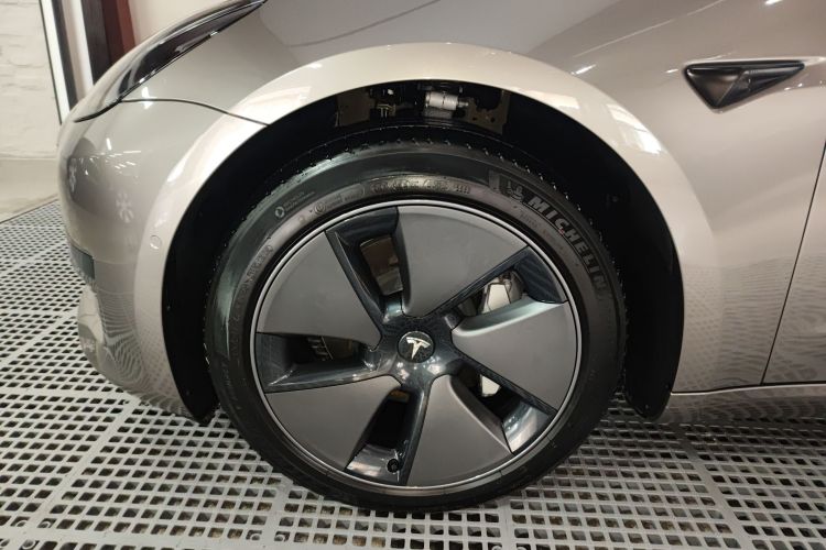 特斯拉 Model 3 2022款 后轮驱动版车身外观6007