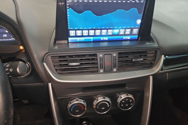 马自达CX-4 2016款 2.0L 自动两驱蓝天活力版中控内饰16