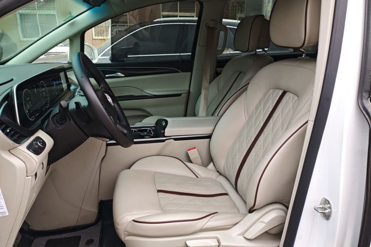 别克GL8 2020款 ES陆尊 653T 舒适型中控内饰19