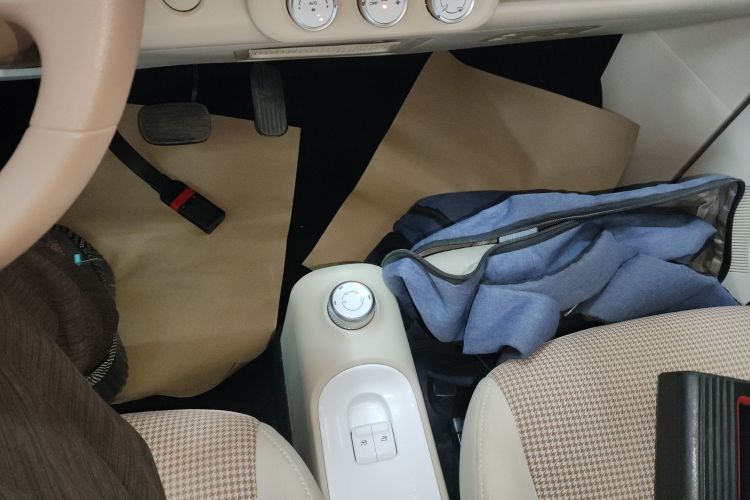 五菱汽车 宏光MINIEV 2024款 第三代 215km 进阶版中控内饰18