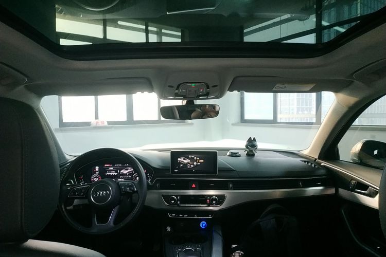 奥迪A4L 2018款 30周年年型 40 TFSI 时尚型局部细节22