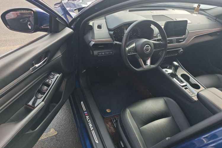 日产 天籁 2021款 2.0L XL 舒适版中控内饰20