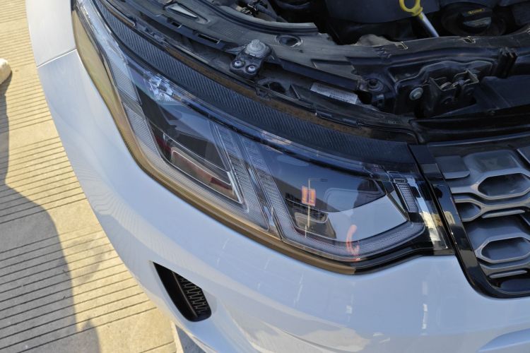 路虎 发现运动版 2022款 249PS R-Dynamic S 性能版 5座车身外观8