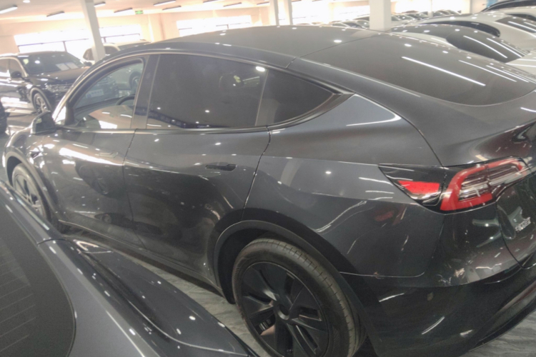 特斯拉 Model Y 2024款 后轮驱动版车身外观6003