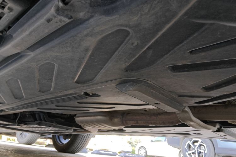 奔驰GLC 2020款 GLC 300 L 4MATIC 豪华型局部细节9003