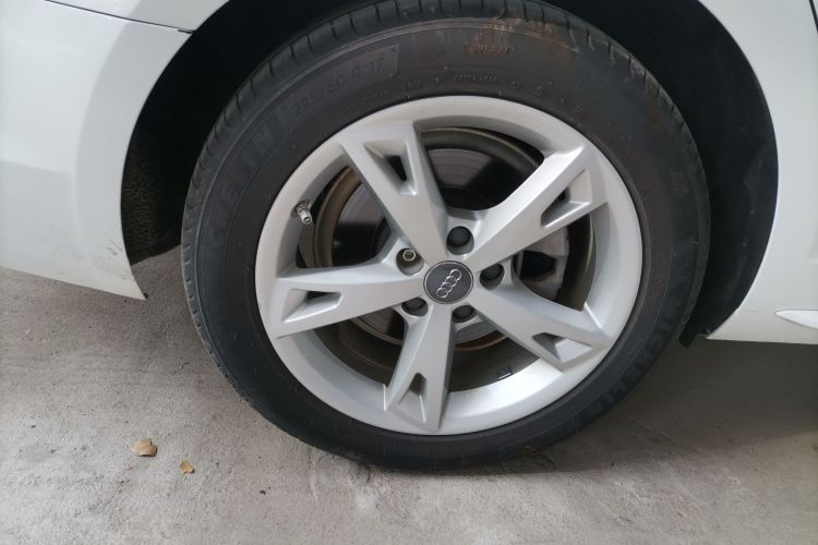 奥迪A4L 2017款 40 TFSI 时尚型车身外观6008