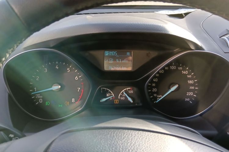 福特 翼虎 2018款 EcoBoost 180 两驱铂翼型局部细节14