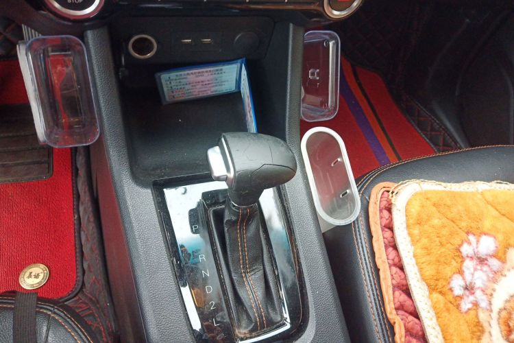 凯翼V3 2016款 1.5L 自动智联III中控内饰18