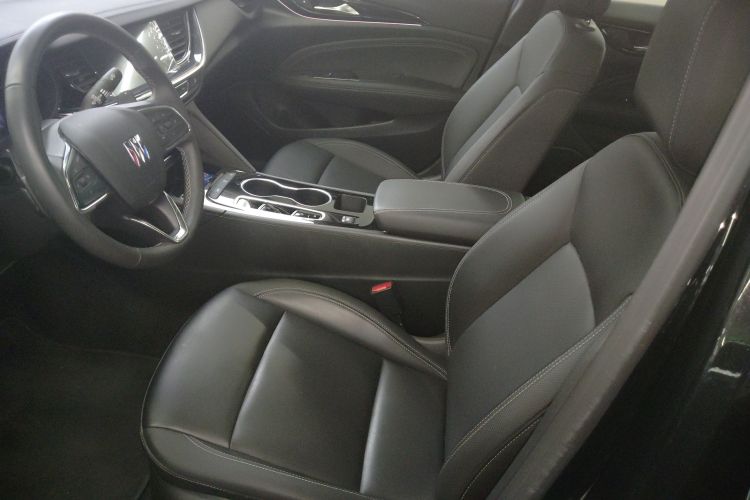 别克 君威 2024款 改款 28T 纵享版中控内饰19