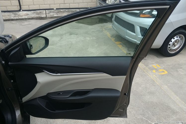 别克 英朗 2017款 15N 自动精英型中控内饰42