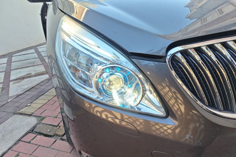 别克GL8 2014款 3.0L GT豪华商务豪雅版车身外观6006