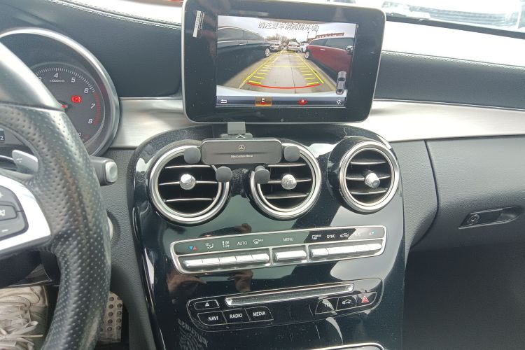 奔驰C级(进口) 2017款 C 200 4MATIC 轿跑版局部细节16