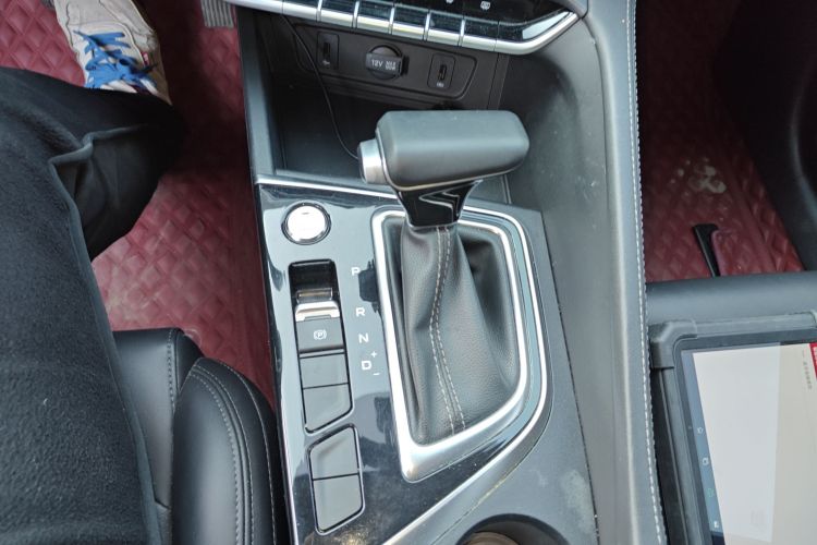 长安 逸动 2020款 PLUS 1.6L GDI 自动豪华型局部细节18