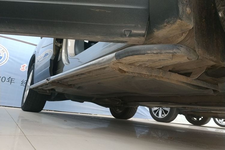 大众 途观 2016款 300TSI 自动两驱舒适版局部细节9001