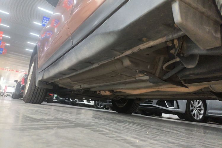 日产 奇骏 2014款 2.0L CVT智领版 2WD局部细节9002