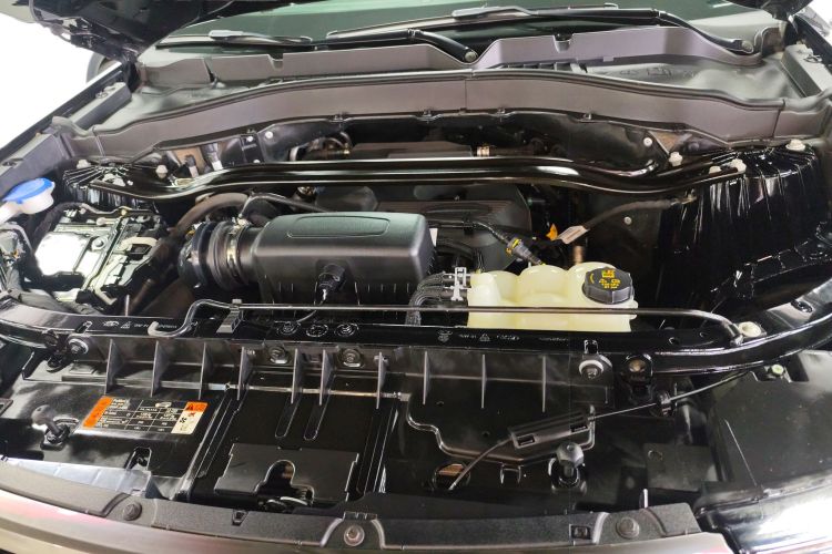 福特 探险者 2020款 EcoBoost 285 四驱运动版ST-LINE 7座局部细节24