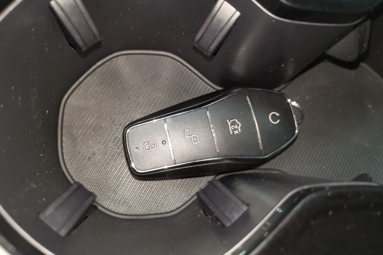 比亚迪 宋PLUS新能源 2025款 EV 智驾版 520km 豪华型中控内饰7001