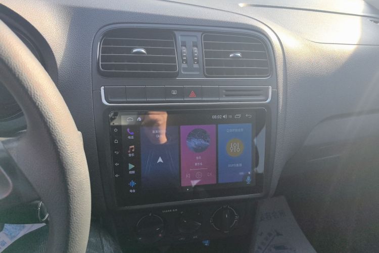 大众 Polo 2016款 1.4L 手动风尚型中控内饰16