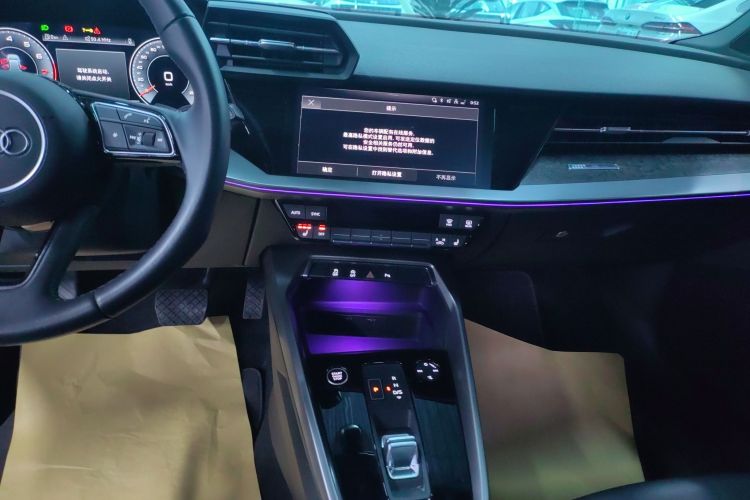 奥迪A3 2023款 改款 A3L Limousine 35 TFSI 豪华致雅型中控内饰16