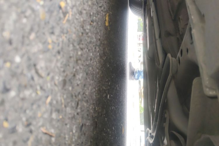 福特 福克斯 2012款 三厢 1.6L 自动舒适型局部细节9001