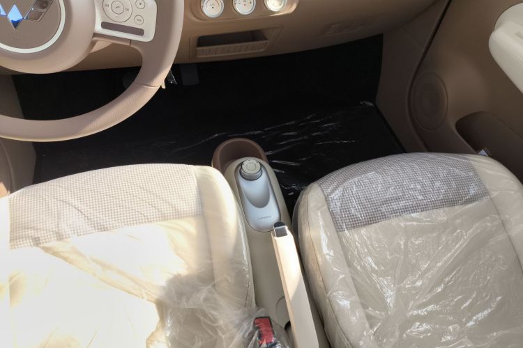 五菱汽车 宏光MINIEV 2025款 四门版 进阶款中控内饰18