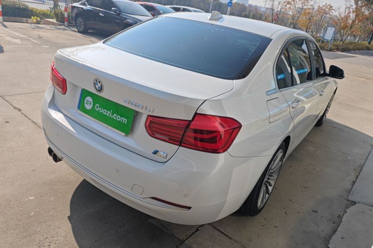 宝马3系 2019款 320Li 时尚型车身外观7