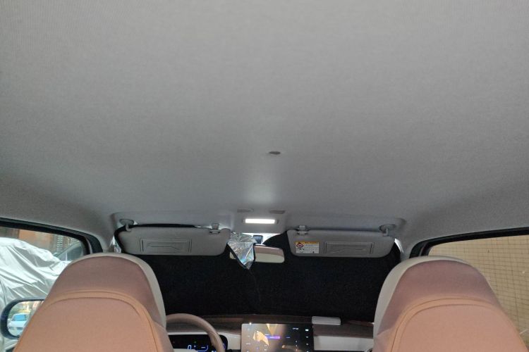 吉利银河 2025款 210km 熊猫卡丁中控内饰22