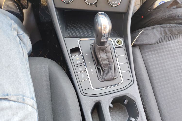 大众 宝来 2021款 1.5L 自动时尚智联版中控内饰18