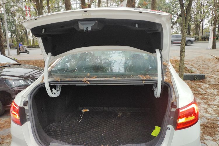 福特 福睿斯 2019款 改款 1.5L 手动质享型（胎压监测） 国VI局部细节23