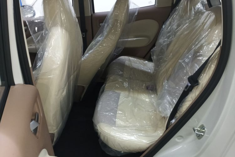 五菱汽车 宏光MINIEV 2025款 四门版 进阶款中控内饰21