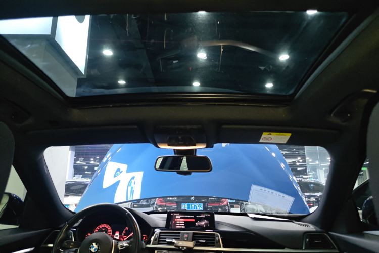 宝马3系GT 2020款 320i M运动套装中控内饰22