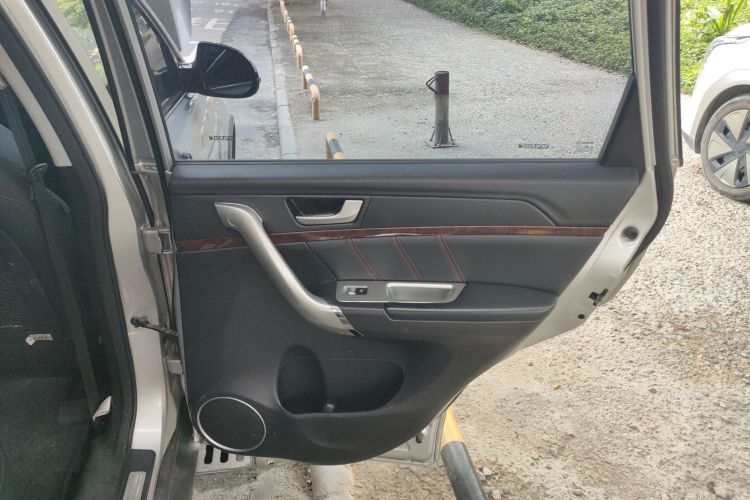 哈弗H6 2017款 红标 运动版 1.5T 手动两驱精英型中控内饰7006