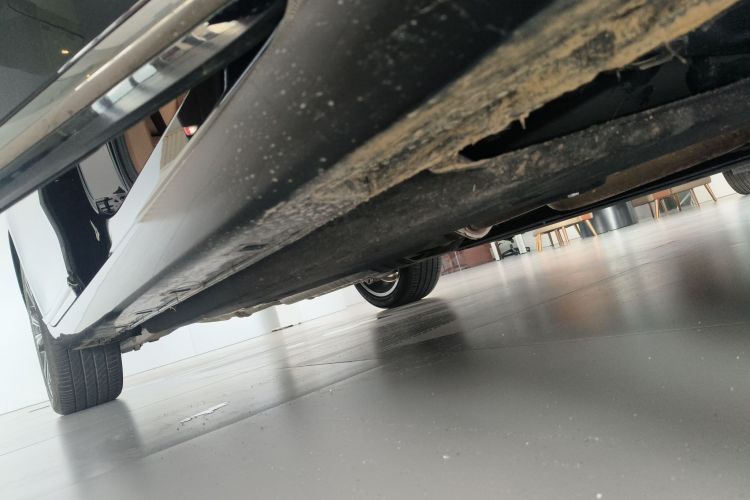 红旗H9 2024款 2.0T 旗畅 私享风尚版局部细节9001