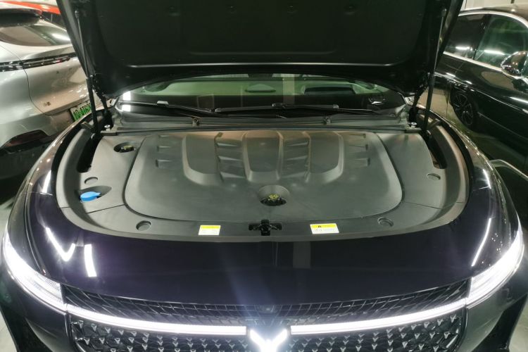 岚图汽车 岚图追光 2024款 PHEV 四驱超长续航旗舰版机舱底盘24