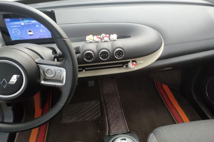 五菱汽车 五菱缤果 2024款 203km 轻享款中控内饰16