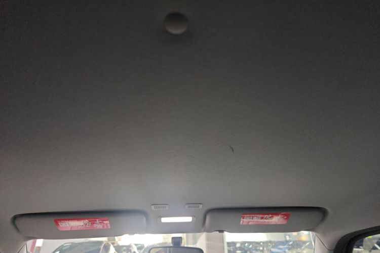 吉利银河 2024款 200km 熊猫骑士中控内饰22