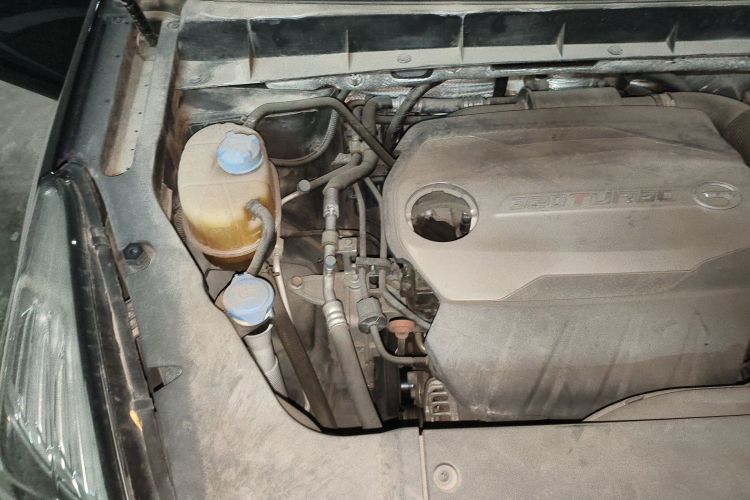 广汽传祺 传祺GS8 2017款 320T 两驱豪华智联版（七座）局部细节9006