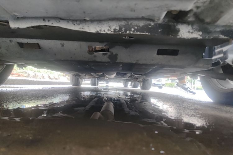 丰田 威驰 2016款 1.5L 自动智臻星耀版局部细节9008