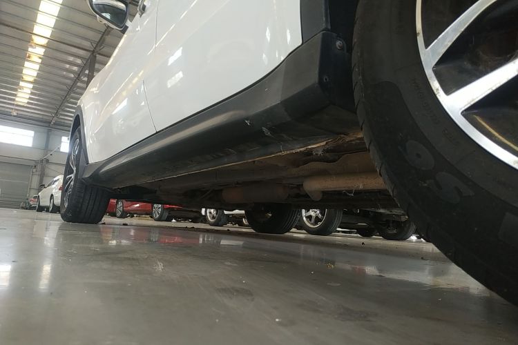 东风风光 风光580 2018款 1.5T CVT豪华型机舱底盘30