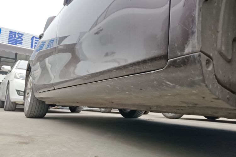 吉利汽车 帝豪 2016款 三厢 1.5L 手动向上版局部细节9001