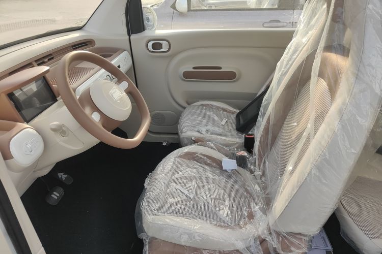 奔腾小马 2026款 222km 萌趣马 Plus中控内饰19